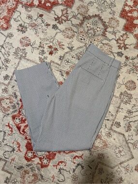 ANN TAYLOR Blue & White Seersucker pants